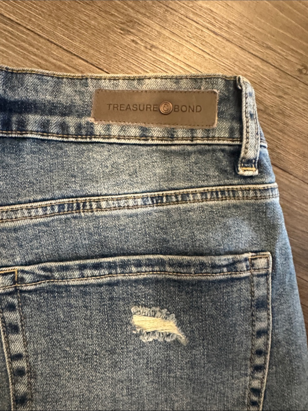 🆕Treasure & Bond Foster Boyfriend High-Rise Denim Shorts. 32. NWT!🔥 - Picture 4 of 5
